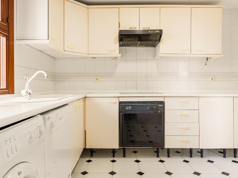 Town House for Sale in Estepona, Malaga 10