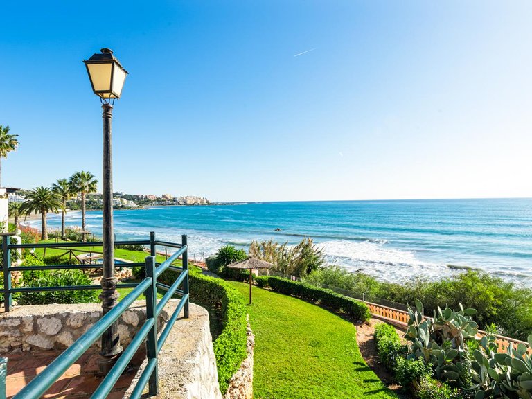 Town House for Sale in Estepona, Malaga 3