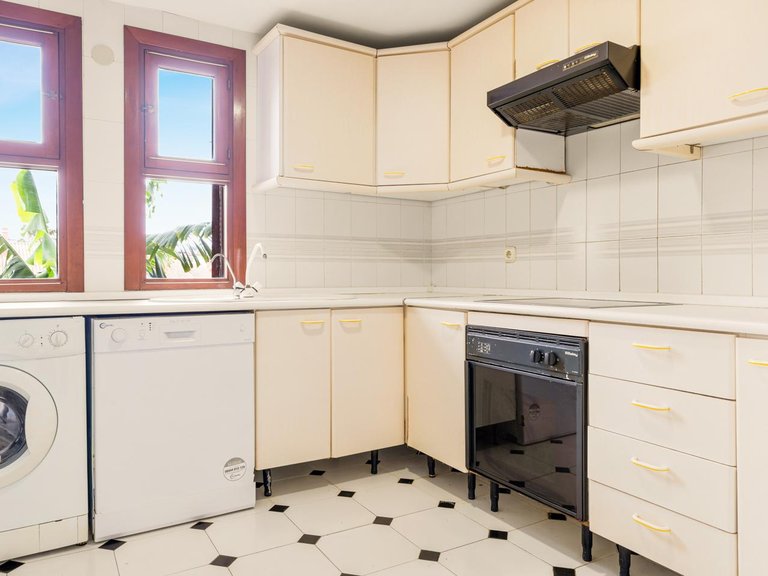 Town House for Sale in Estepona, Malaga 9