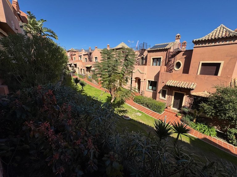Town House for Sale in Estepona, Malaga 21
