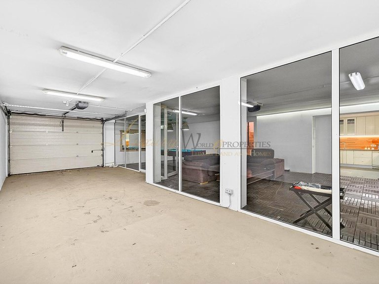 Villa for Sale in Los Cristianos, Tenerife, España 40