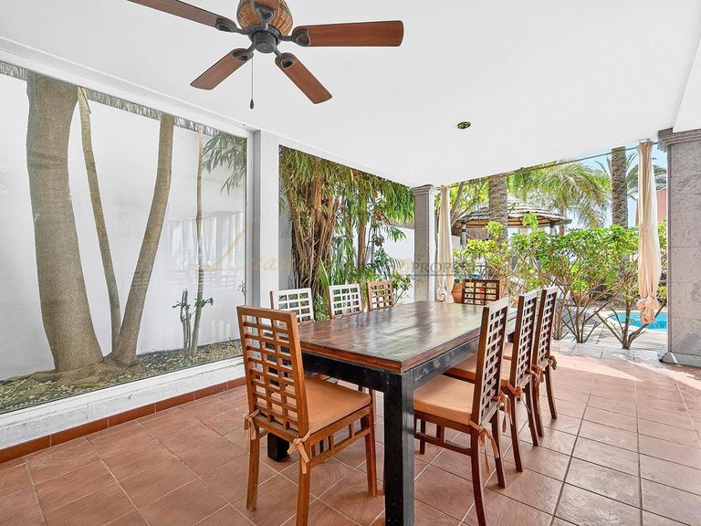 Villa for Sale in Los Cristianos, Tenerife, España 10