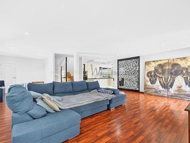 Villa for Sale in Los Cristianos, Tenerife, España 12