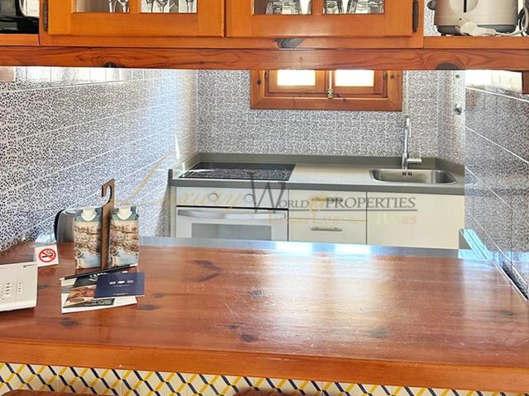 Apartment for Sale in Playa De Las Americas, Tenerife, España 8