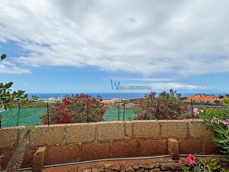 Villa for Sale in Callao Salvaje, Tenerife, España 43