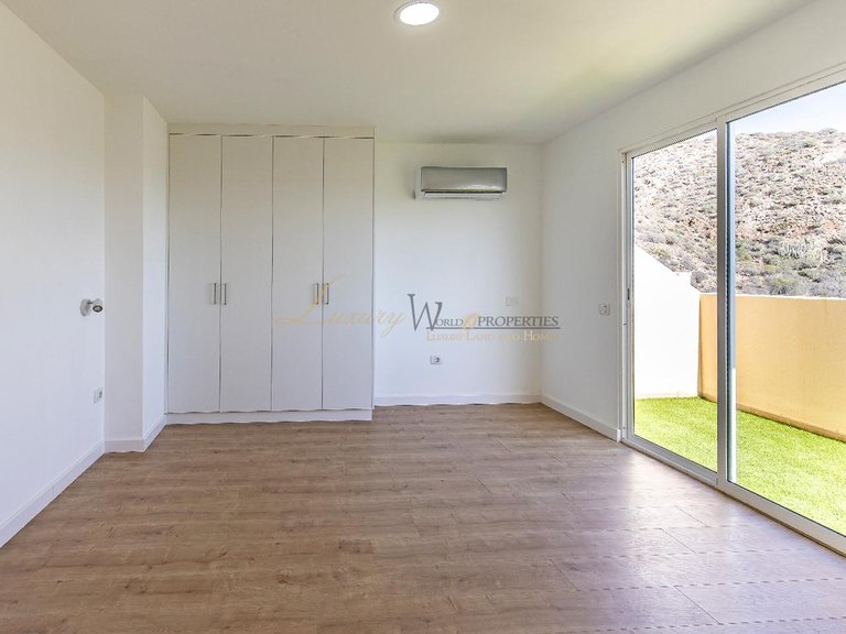 Penthouse for Sale in Palm Mar, Tenerife, España 15
