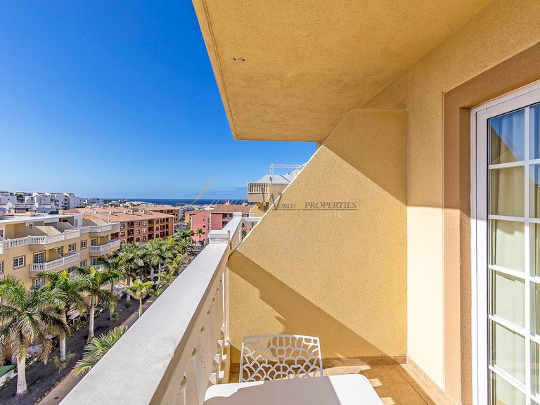 Penthouse for Sale in Palm Mar, Tenerife, España 4