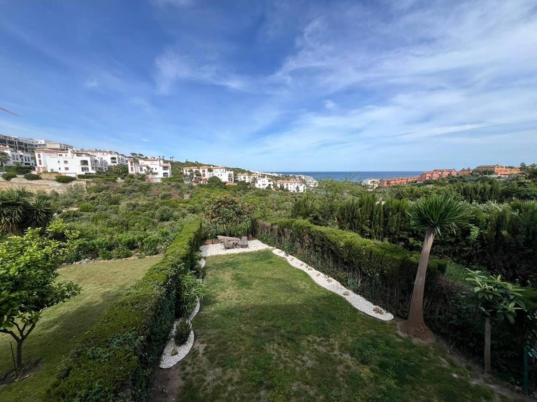 Apartment for Sale in San Roque, Cadiz 1