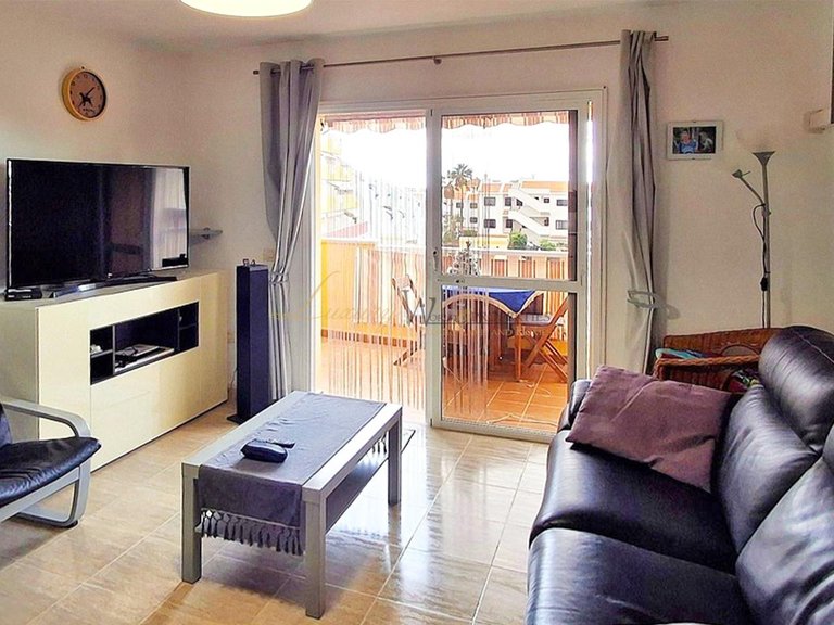 Apartment for Sale in Costa Del Silencio, Tenerife, España 5