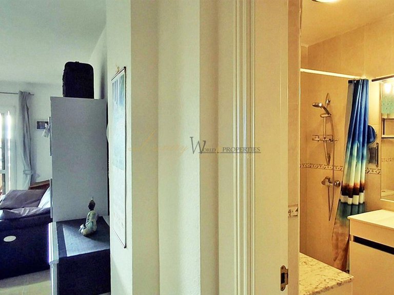 Apartment for Sale in Costa Del Silencio, Tenerife, España 10