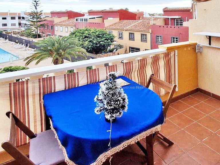 Apartment for Sale in Costa Del Silencio, Tenerife, España 1