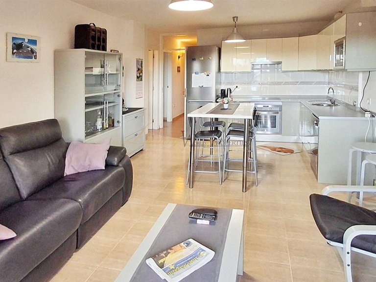 Apartment for Sale in Costa Del Silencio, Tenerife, España 2