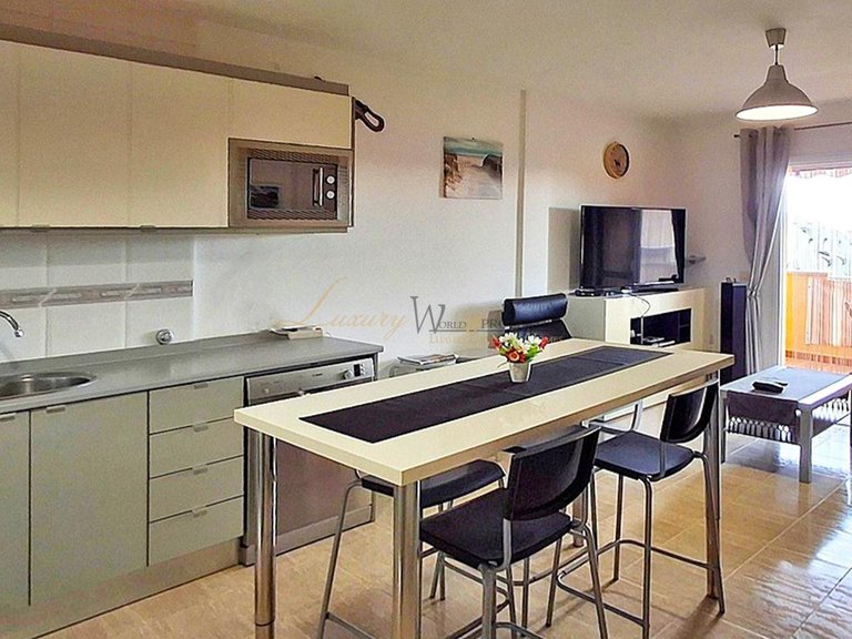 Apartment for Sale in Costa Del Silencio, Tenerife, España 6