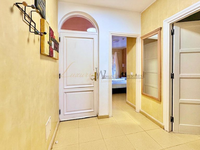 Apartment for Sale in Costa Adeje, Tenerife, España 15