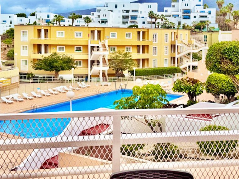 Apartment for Sale in Costa Adeje, Tenerife, España 1