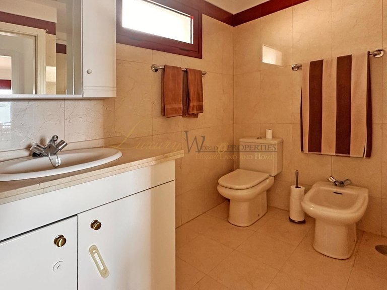Penthouse for Sale in Palm Mar, Tenerife, España 11