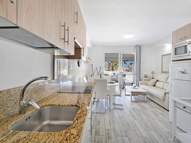 Apartment for Sale in Costa Adeje, Tenerife, España 11