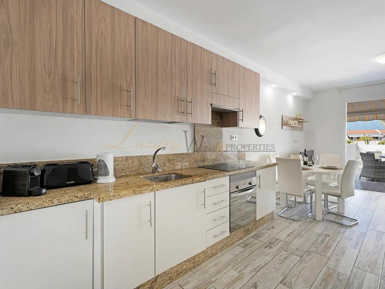 Apartment for Sale in Costa Adeje, Tenerife, España 10