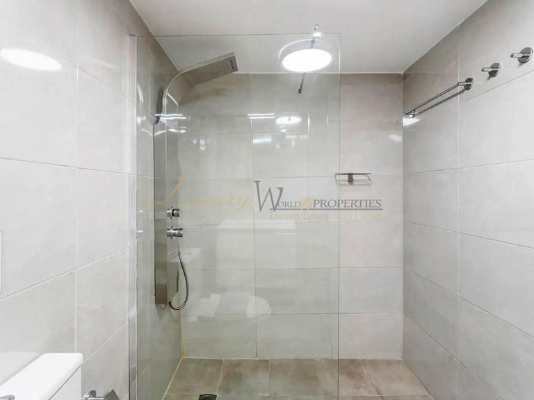 Apartment for Sale in Costa Adeje, Tenerife, España 12