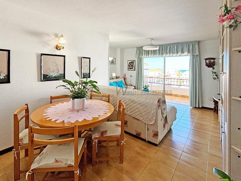 Apartment for Sale in Playa De Las Americas, Tenerife, España 7