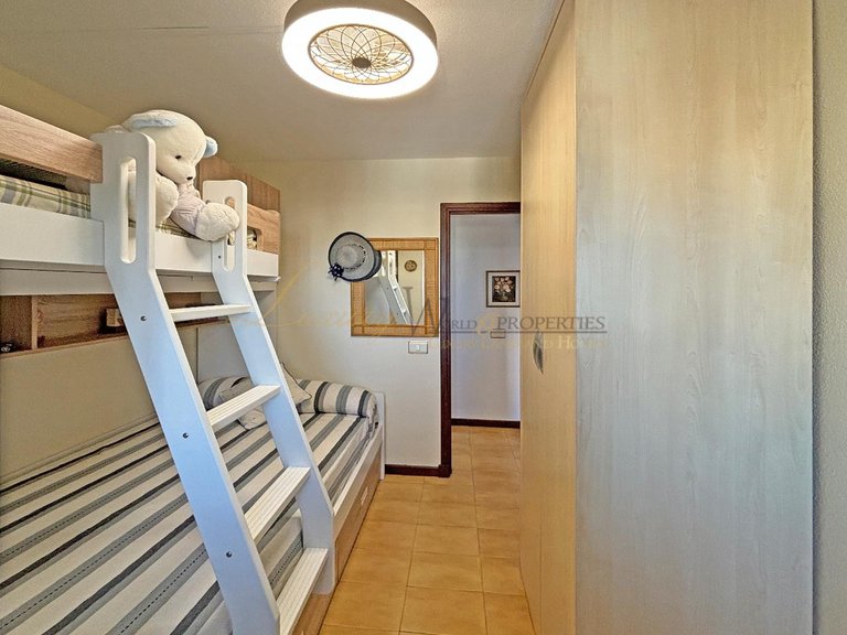 Apartment for Sale in Playa De Las Americas, Tenerife, España 19