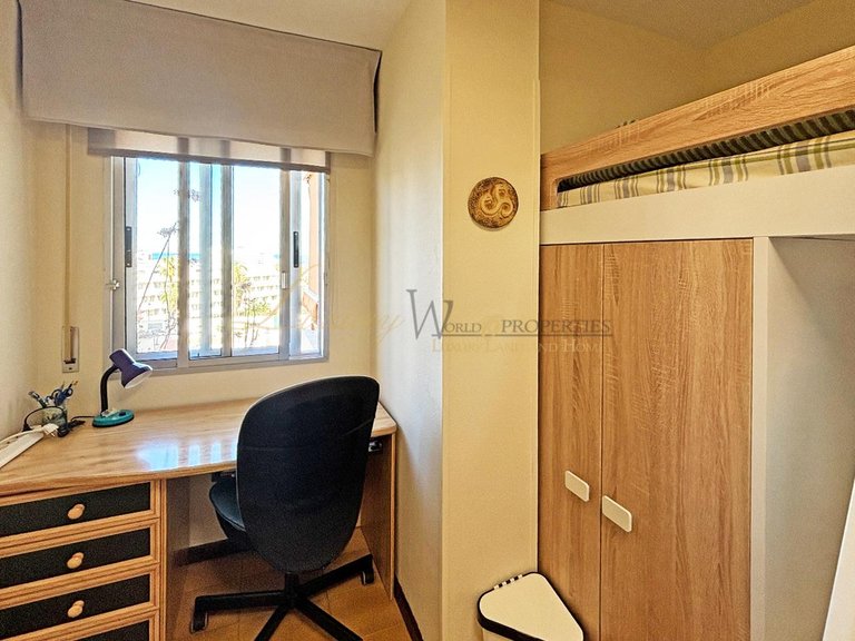 Apartment for Sale in Playa De Las Americas, Tenerife, España 18