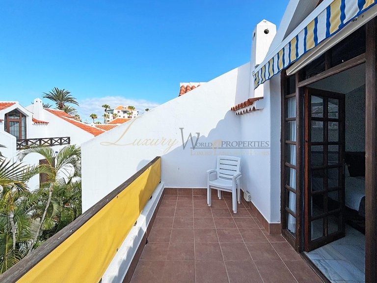 Villa for Sale in Playa De Las Americas, Tenerife, España 28