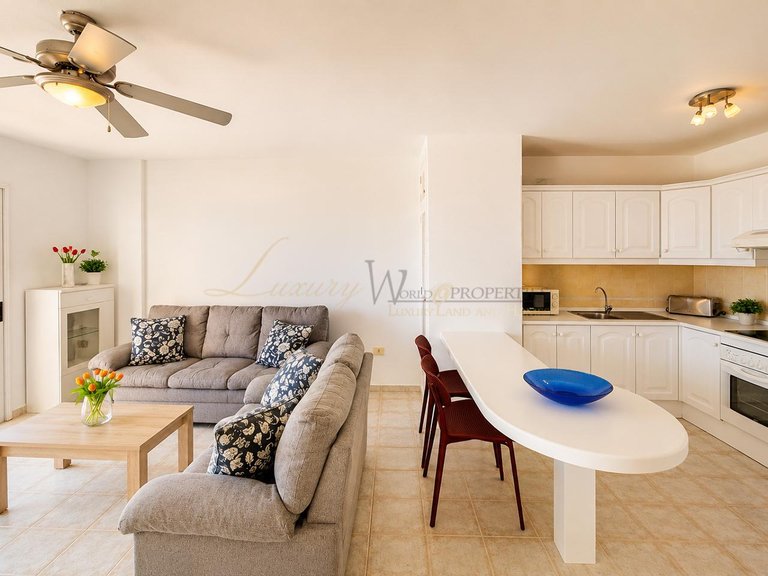 Apartment for Sale in Costa Adeje, Tenerife, España 12