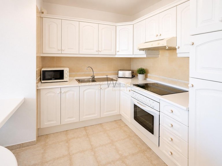 Apartment for Sale in Costa Adeje, Tenerife, España 14