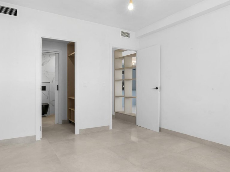 Apartment for Sale in Marbella, Malaga 14
