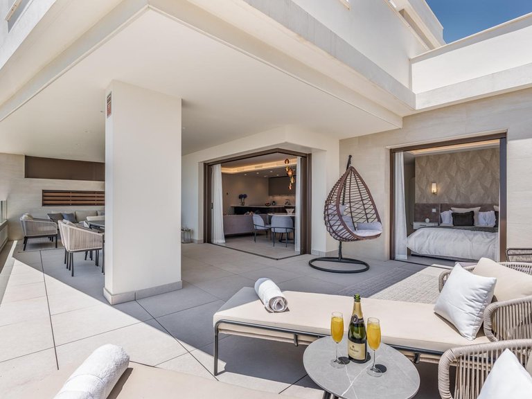Apartment for Sale in Estepona, Malaga 5