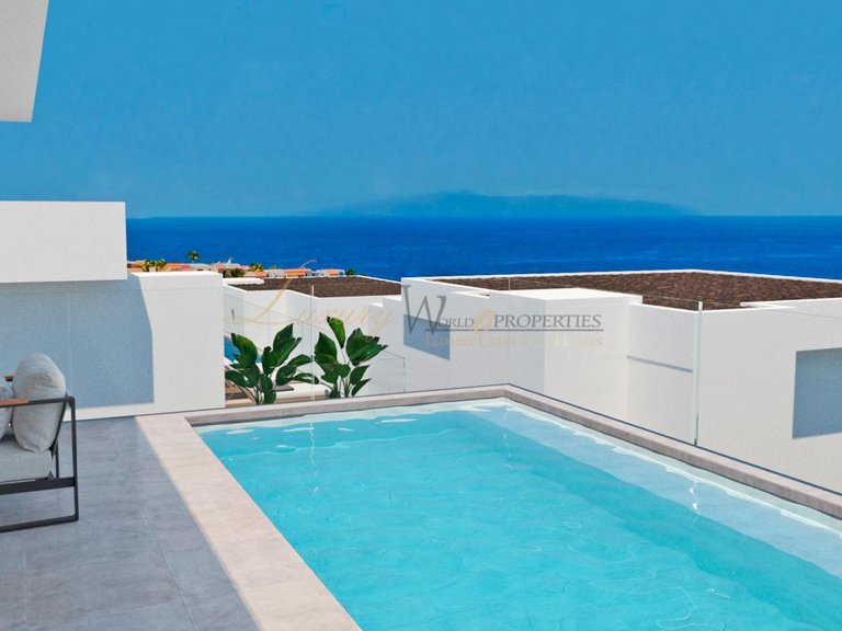 Villa for Sale in Rokabella, Tenerife, España 3