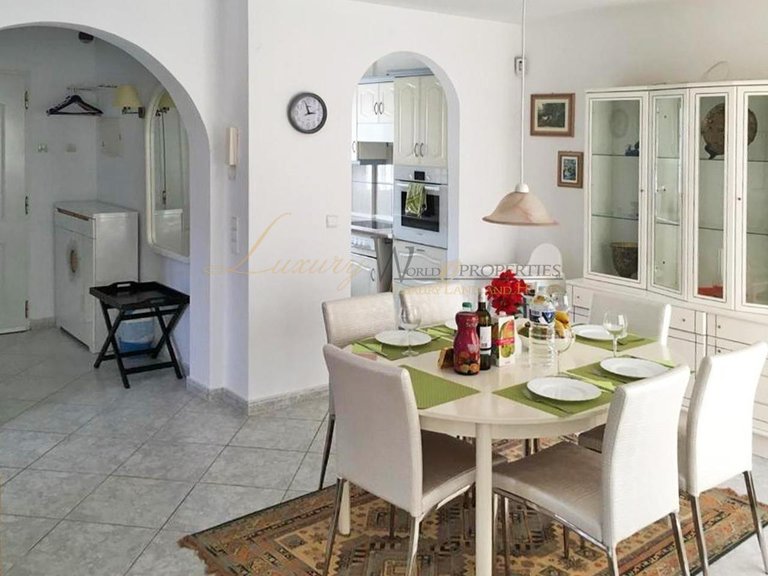 Town House for Sale in Costa Adeje, Tenerife, España 12