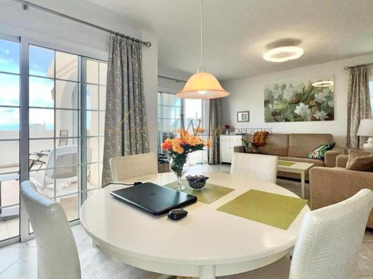 Town House for Sale in Costa Adeje, Tenerife, España 11