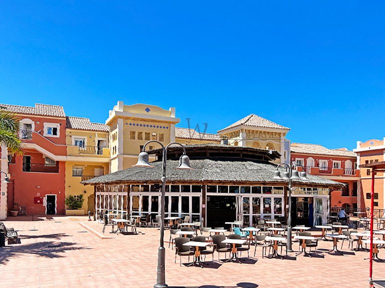 Apartment for Sale in Los Cristianos, Tenerife, España 13