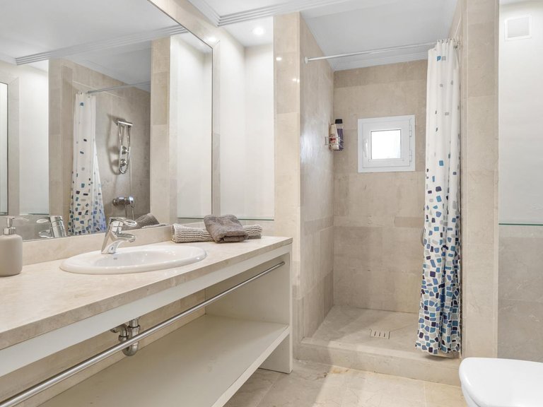 Villa for Sale in Manilva, Malaga 27