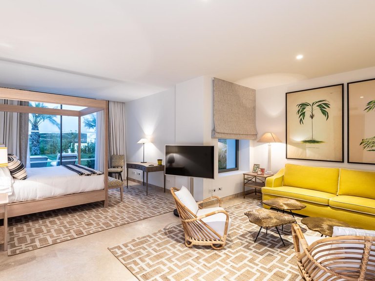 Villa for Sale in Casares, Malaga 2
