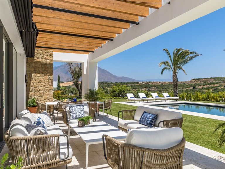 Villa for Sale in Casares, Malaga 19
