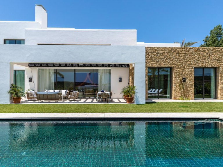 Villa for Sale in Casares, Malaga 20