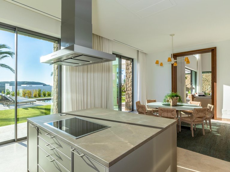 Villa for Sale in Casares, Malaga 12