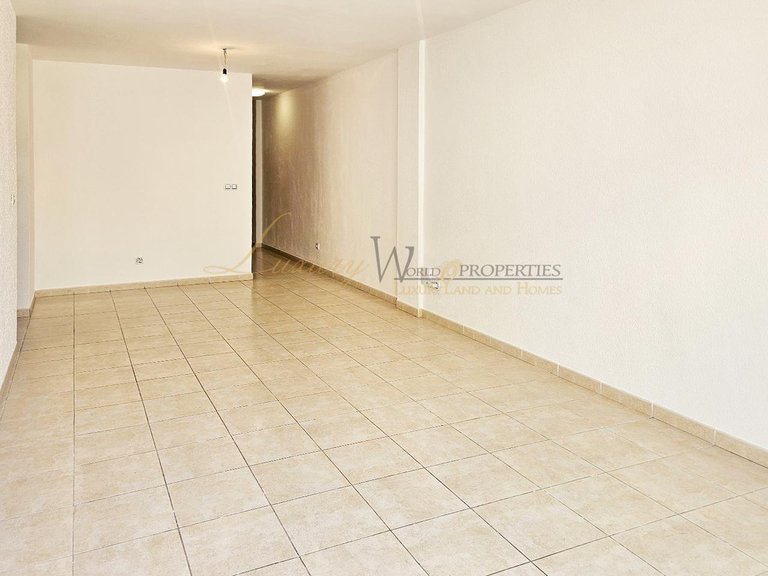 Apartment for Sale in Cabo Blanco, Tenerife, España 5