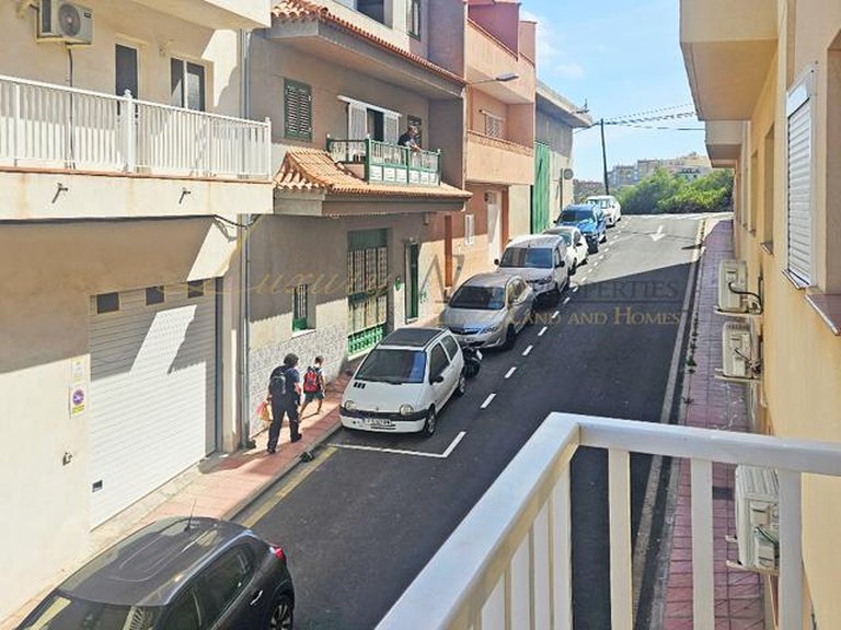 Apartment for Sale in Cabo Blanco, Tenerife, España 4