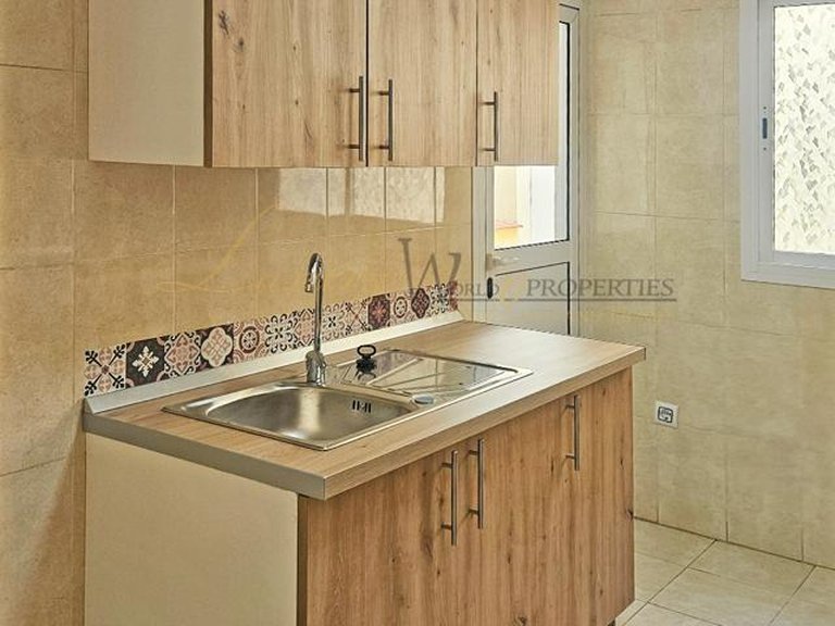 Apartment for Sale in Cabo Blanco, Tenerife, España 9