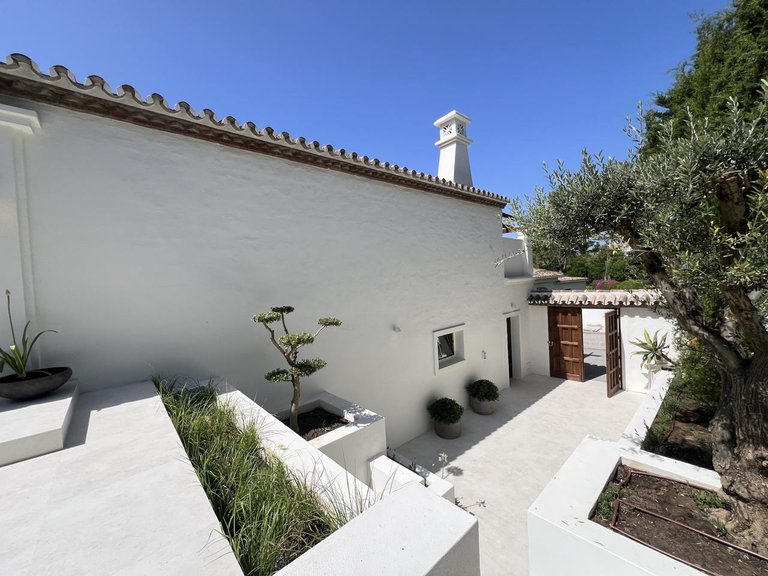 Villa for Sale in San Pedro Alcántara, Malaga 6