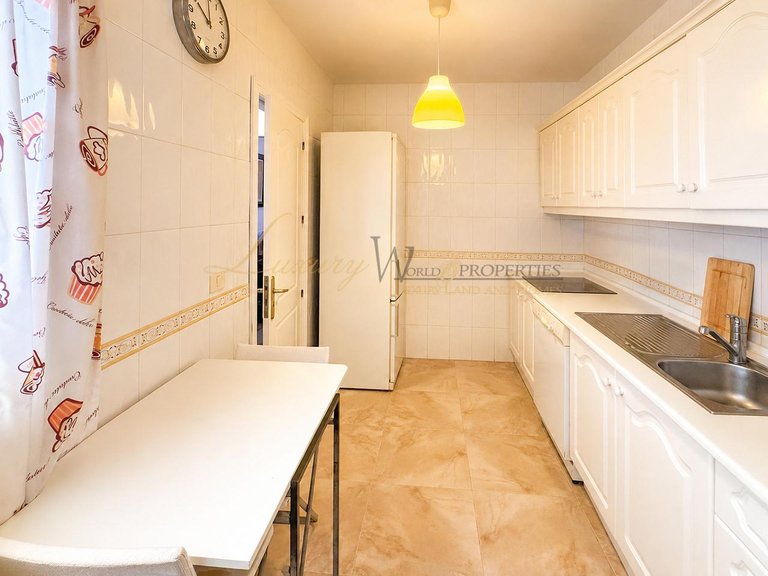 Town House for Sale in Costa Adeje, Tenerife, España 13