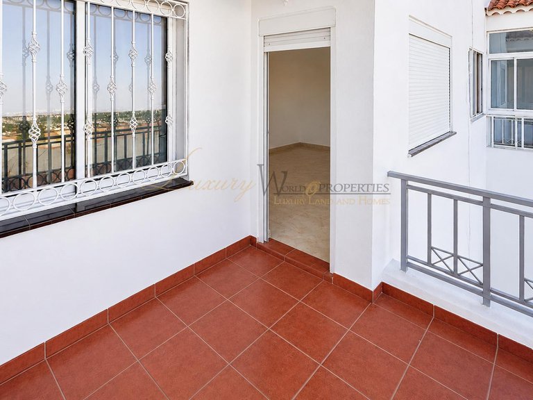 Town House for Sale in Costa Adeje, Tenerife, España 27
