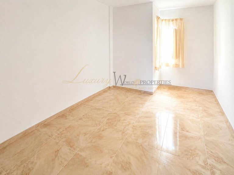 Town House for Sale in Costa Adeje, Tenerife, España 21