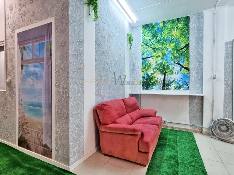 Commercial for Sale in Los Cristianos, Tenerife, España 3