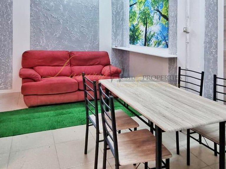Commercial for Sale in Los Cristianos, Tenerife, España 4