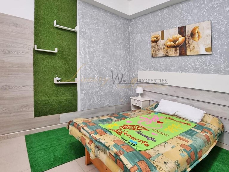 Commercial for Sale in Los Cristianos, Tenerife, España 7